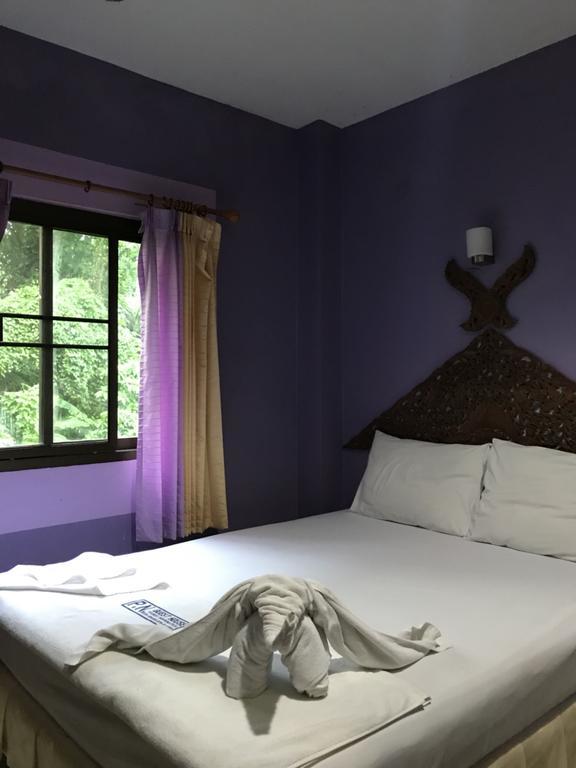 P.N. Guesthouse 甲米 外观 照片