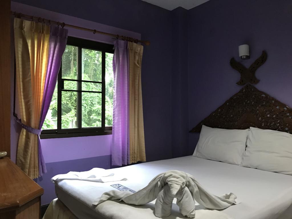 P.N. Guesthouse 甲米 外观 照片