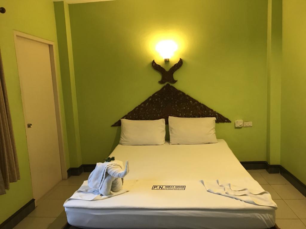 P.N. Guesthouse 甲米 外观 照片