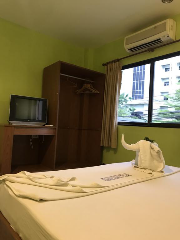 P.N. Guesthouse 甲米 外观 照片
